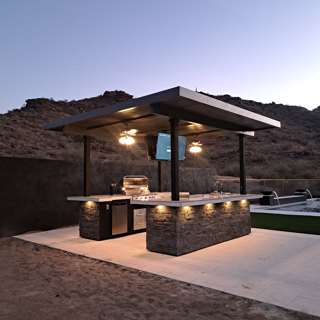 Big Island Sports Bar Outdoor Kitchen Grill