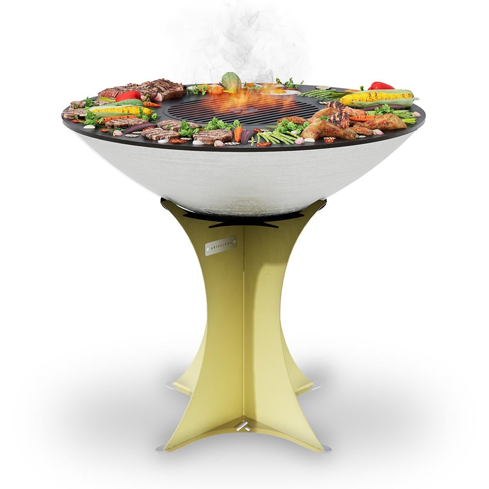 Gold-black Pinnacle Arteflame 1000 degrees even cook