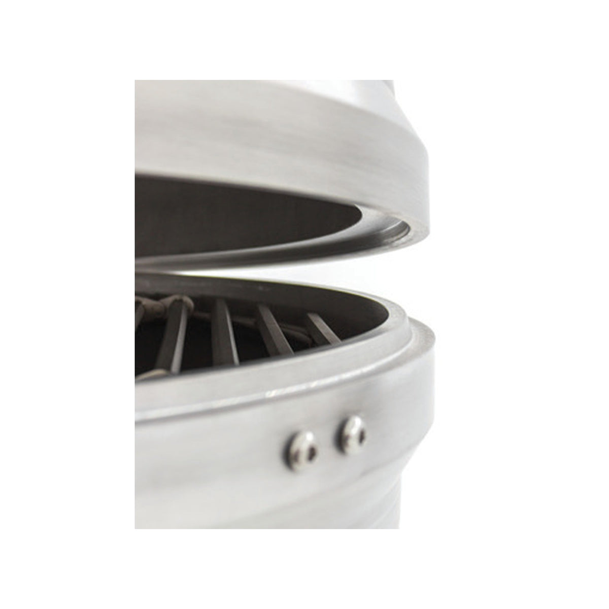 Blaze 20-Inch Cast Aluminum Kamado tongue-and-groove lid seal detail