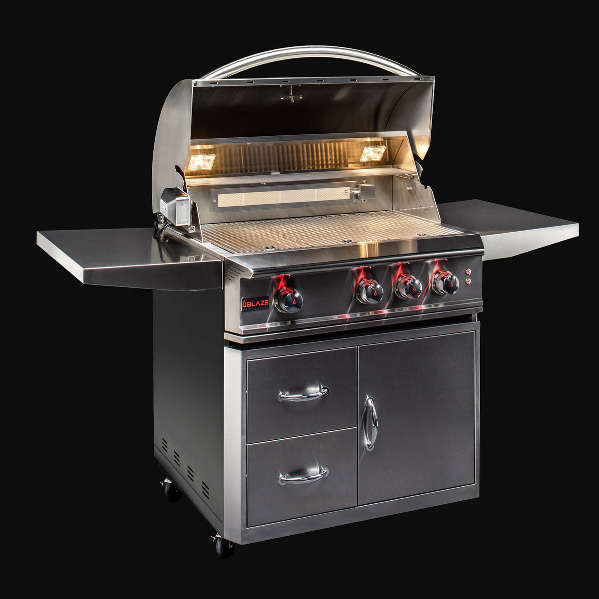 Blaze LUX 34-Inch 3-burner grill cooking and construction detail