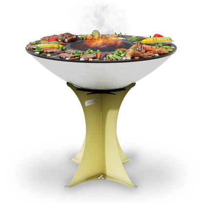 Gold-black Pinnacle Arteflame 1000 degrees even cook