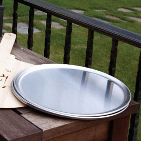 12-inch wide rim aluminum pizza pan with a freshly baked pizza.