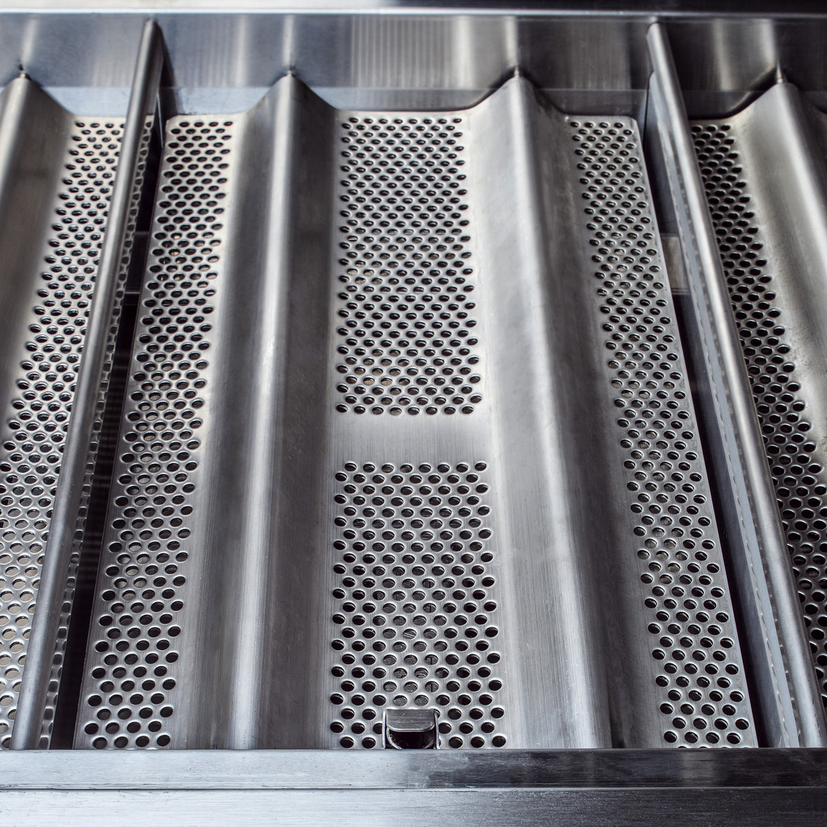 Blaze LUX stainless steel burner and flame-tamer system